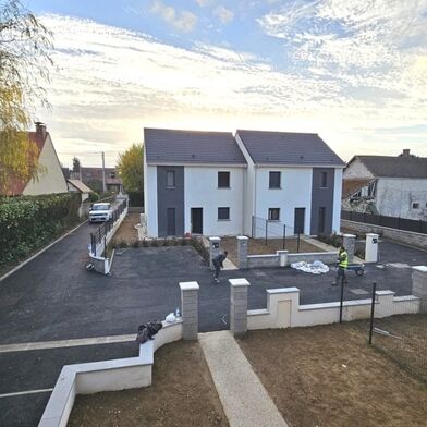 Maison 4 pièces 415002 €