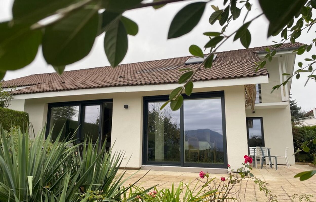 maison 6 pièces 131 m2 à louer à Annecy-le-Vieux (74940)