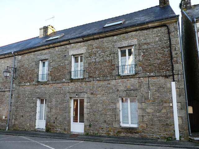 Maison en pierres — photo du bien
