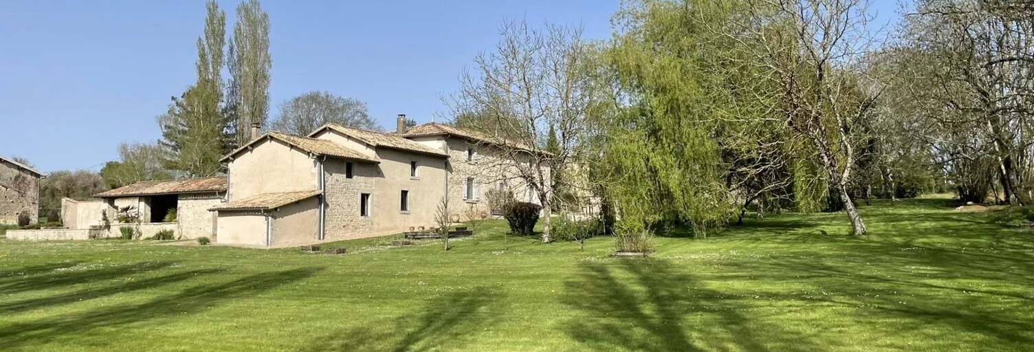 Maison 6 Pièces 174 m² à vendre à La Mothe-Saint-Héray (79800)