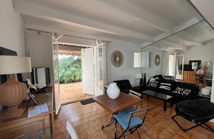 Villa T3 atypique avec piscine et deux places de parking — photo 3