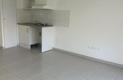 location appartement 615 € CC /mois à proximité de Le Pradet (83220)