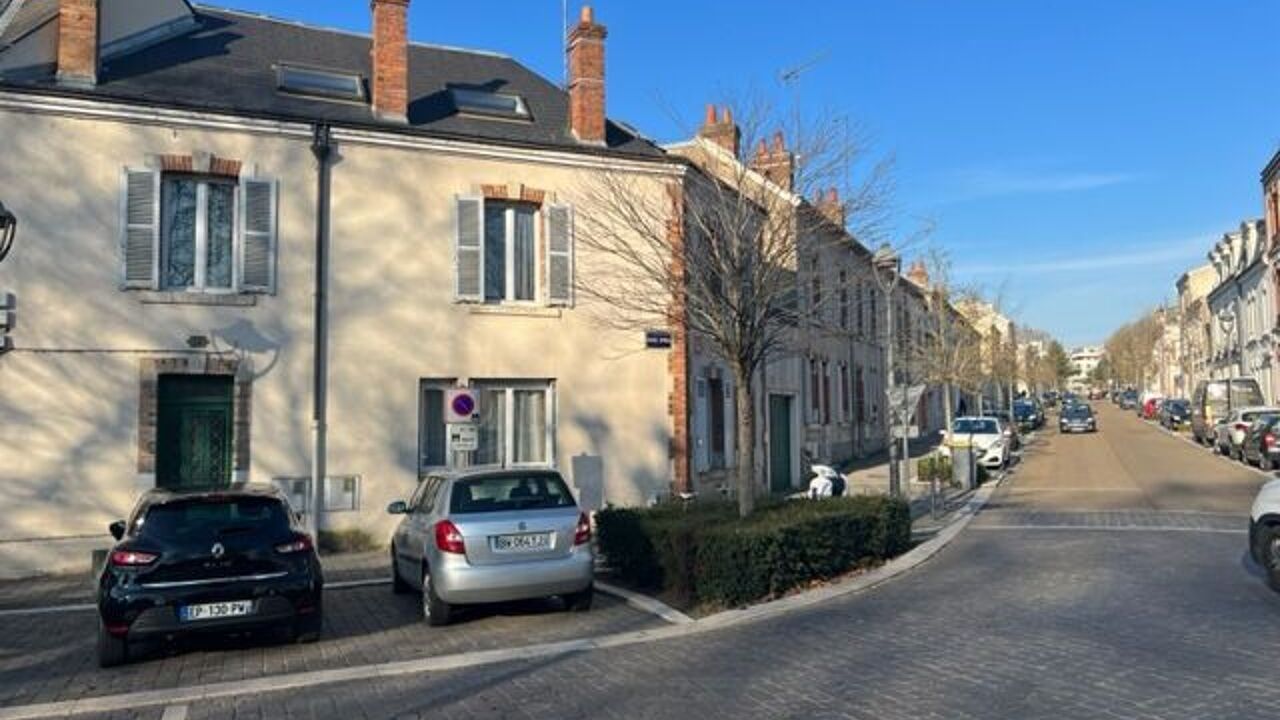 immeuble  pièces 130 m2 à vendre à Orléans (45000)