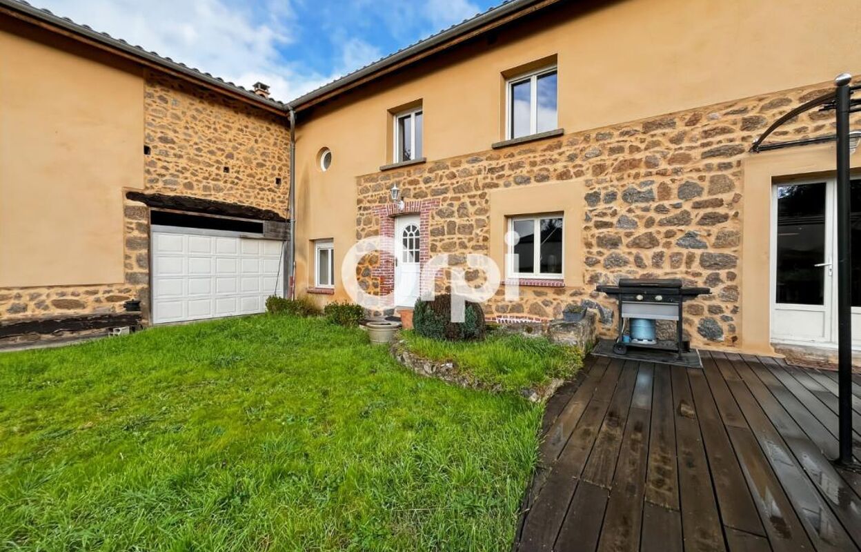 maison 4 pièces 190 m2 à vendre à Haute-Rivoire (69610)