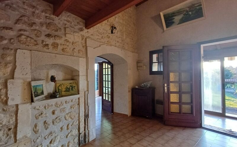 Villa / Maison 4 pièces  à vendre Couronne (La) 16400