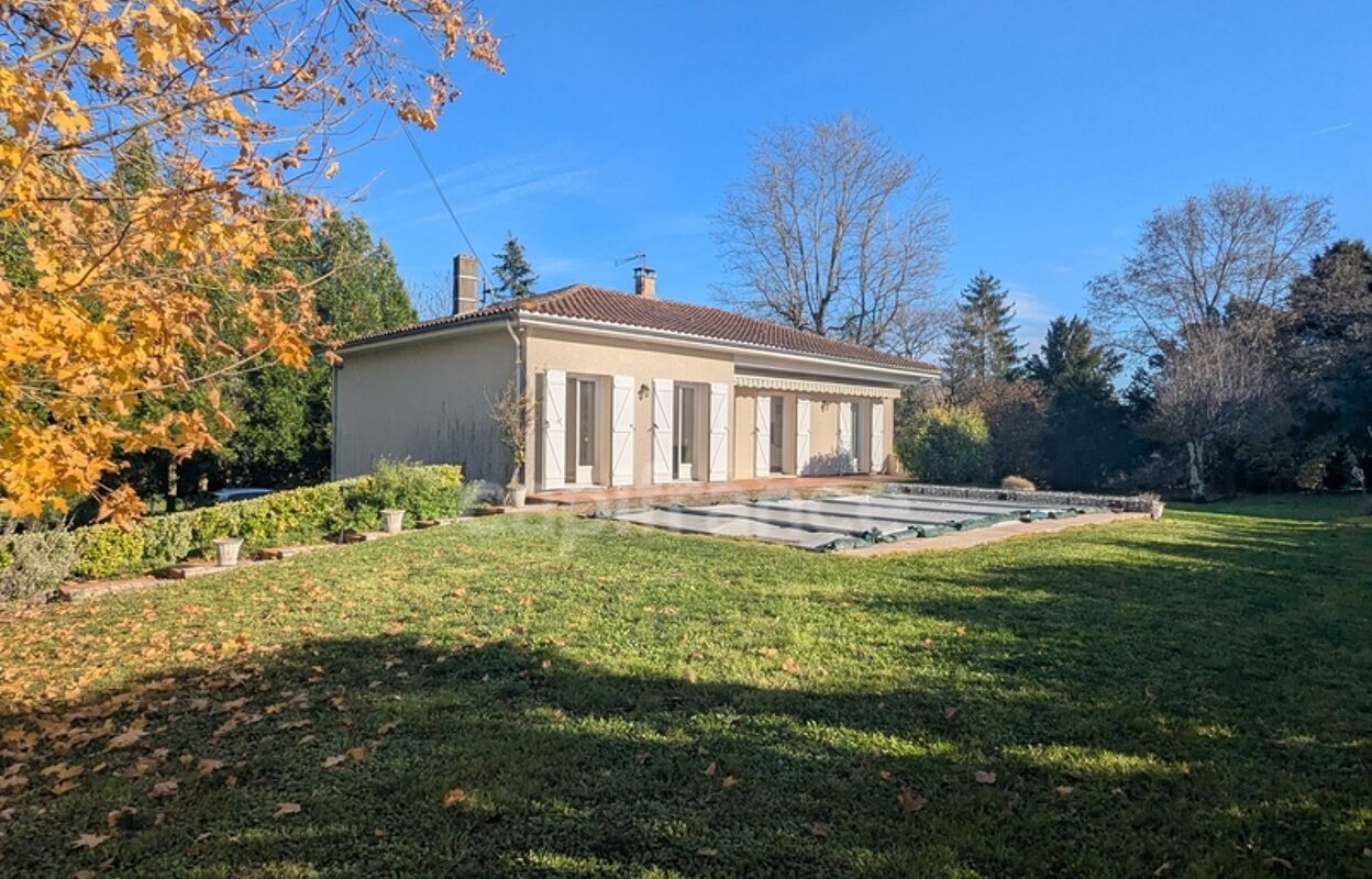 maison 5 pièces 117 m2 à vendre à Juillac-le-Coq (16130)