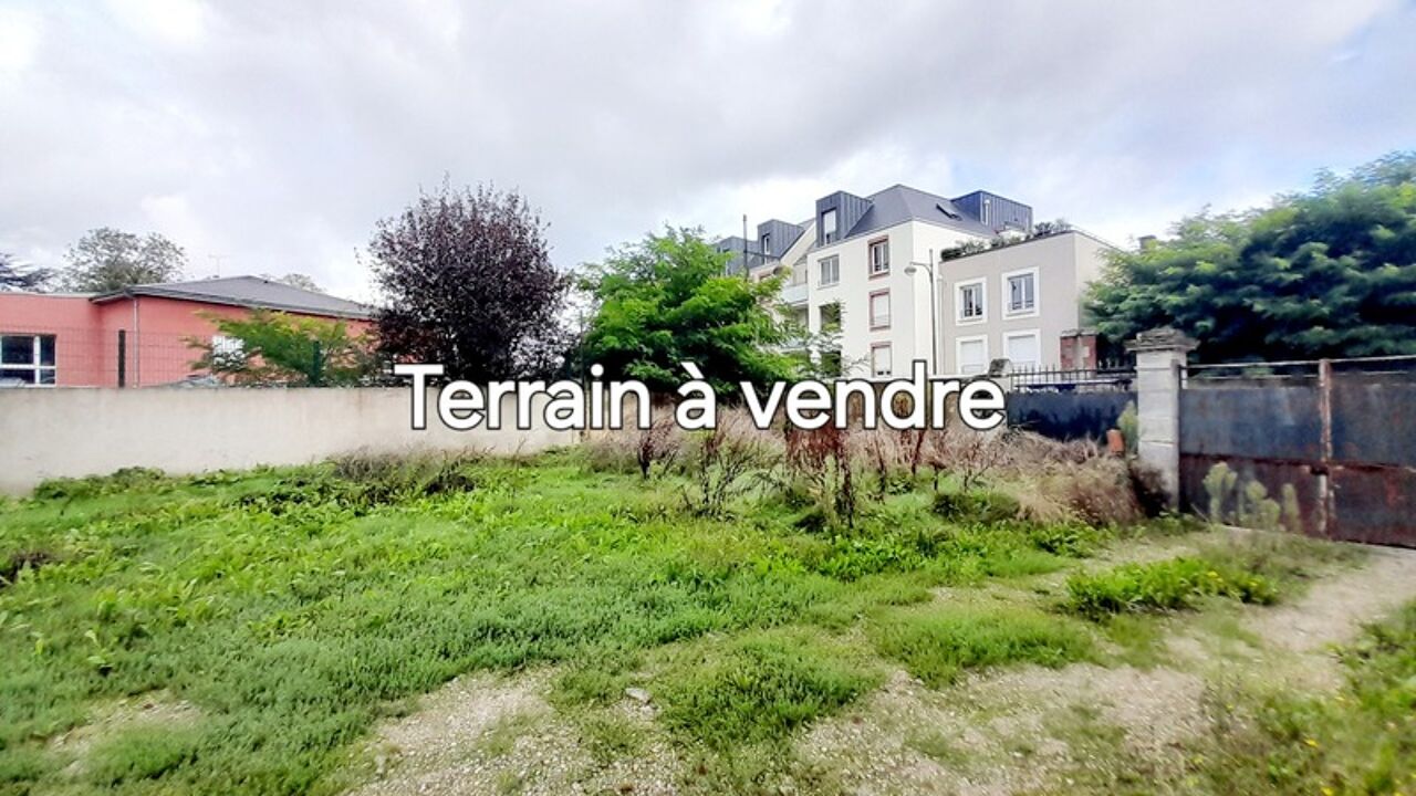 terrain  pièces 550 m2 à vendre à Orléans (45000)