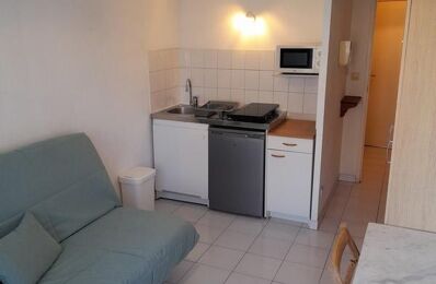 location appartement 650 € CC /mois à proximité de Marseille 8 (13008)