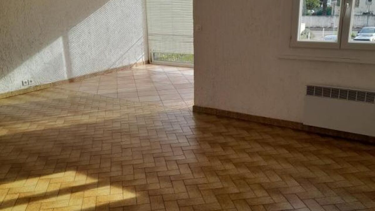 appartement 4 pièces 80 m2 à louer à Le Muy (83490)