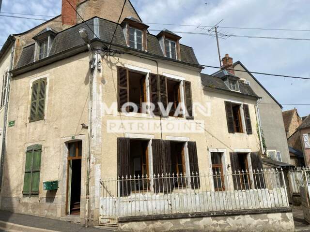 MAISON DE VILLAGE COEUR NIVERNAIS - 4 PIECES - 90 M2 - COUR - 30 000 € — photo du bien