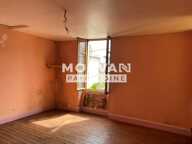 MAISON DE VILLAGE COEUR NIVERNAIS - 4 PIECES - 90 M2 - COUR - 30 000 € — photo 3