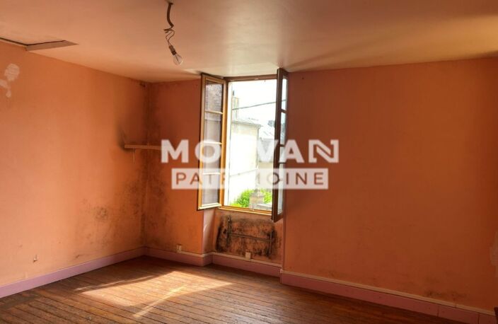 MAISON DE VILLAGE COEUR NIVERNAIS - 4 PIECES - 90 M2 - COUR - 30 000 € — photo 3