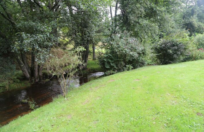 Ancienne fermette parfaitement rénovée sur 4 290 m² bordé par une rivière — photo 5