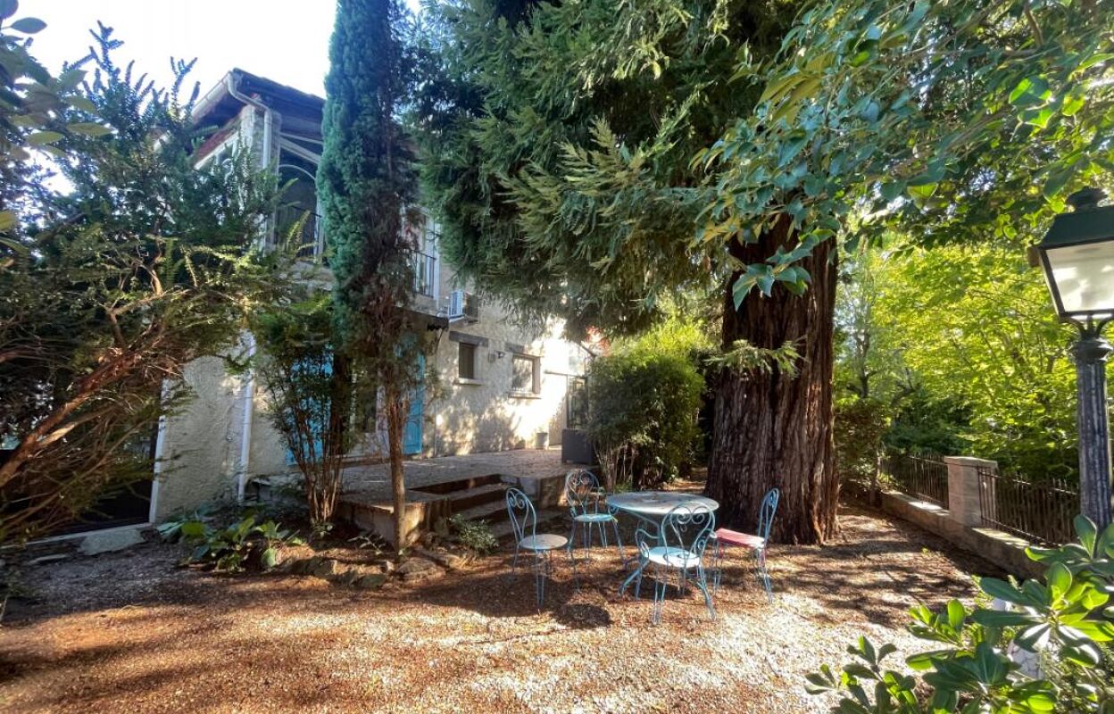 maison 7 pièces 155 m2 à vendre à L'Isle-sur-la-Sorgue (84800)