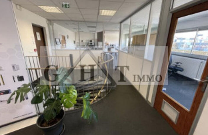A LOUER UN ENTREPOT BUREAU A MASSY — photo 4