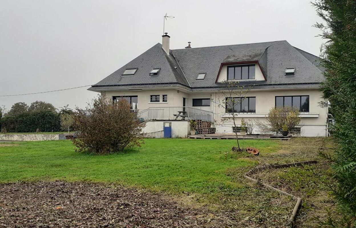 maison 10 pièces 269 m2 à vendre à Baugé-en-Anjou (49150)