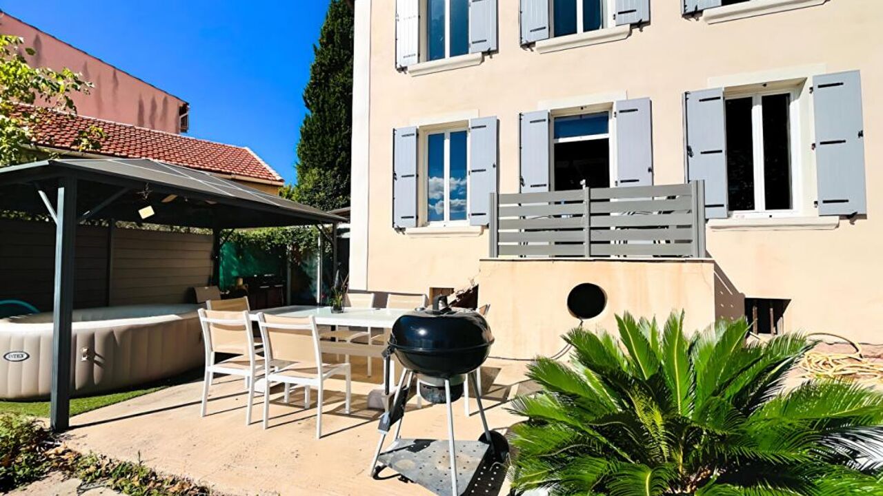 maison 6 pièces 160 m2 à vendre à Fréjus (83600)