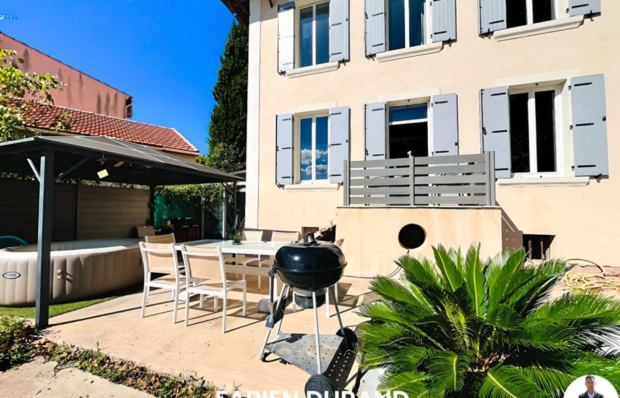 maison 6 pièces 160 m2 à vendre à Fréjus (83600)