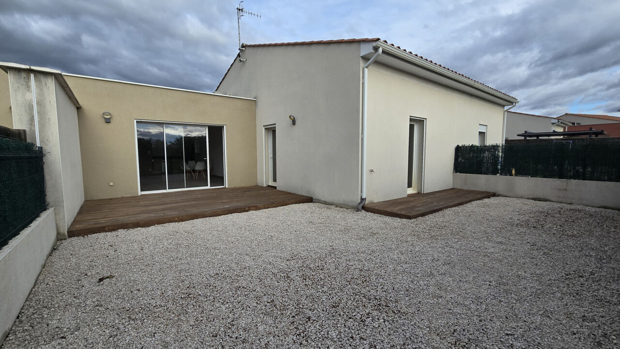 maison 4 pièces 90 m2 à louer à Saint-Mathieu-de-Tréviers (34270)