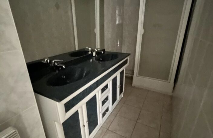 LOCATION SAINT-DIE des VOSGES Appartement T2 — photo 3