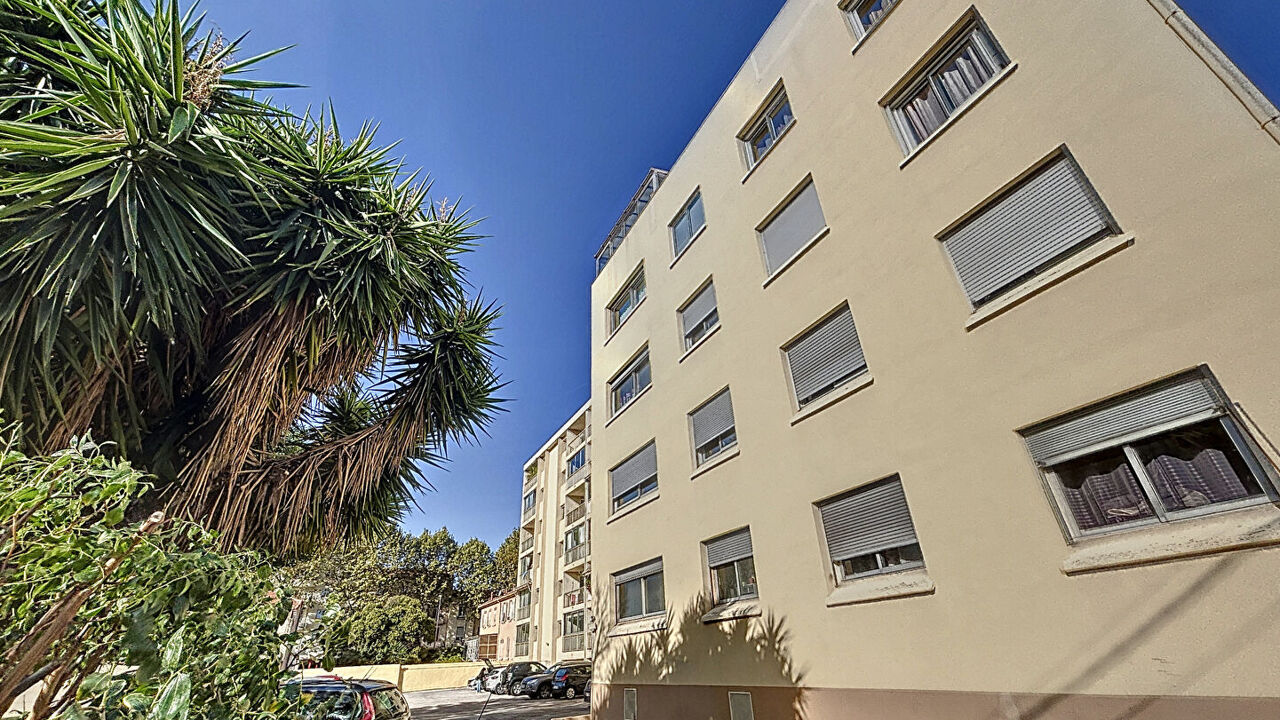 appartement 2 pièces 56 m2 à vendre à Toulon (83100)