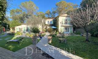 Maison 5 Pièces 259 m² à vendre à Roquefort-les-Pins (06330)