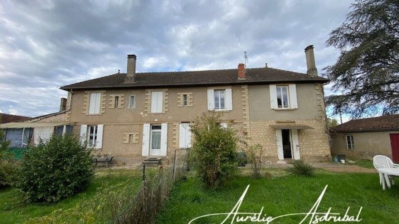 immeuble  pièces 290 m2 à vendre à Le Buisson-de-Cadouin (24480)