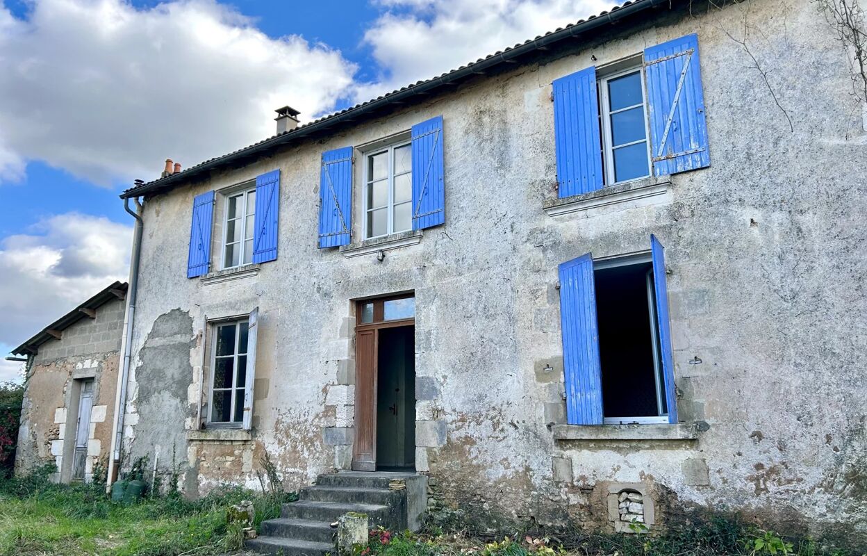 maison  pièces 107 m2 à vendre à Fontaine-le-Comte (86240)