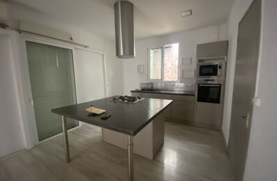 location maison 1 300 € CC /mois à proximité de Saint-Louis (97450)