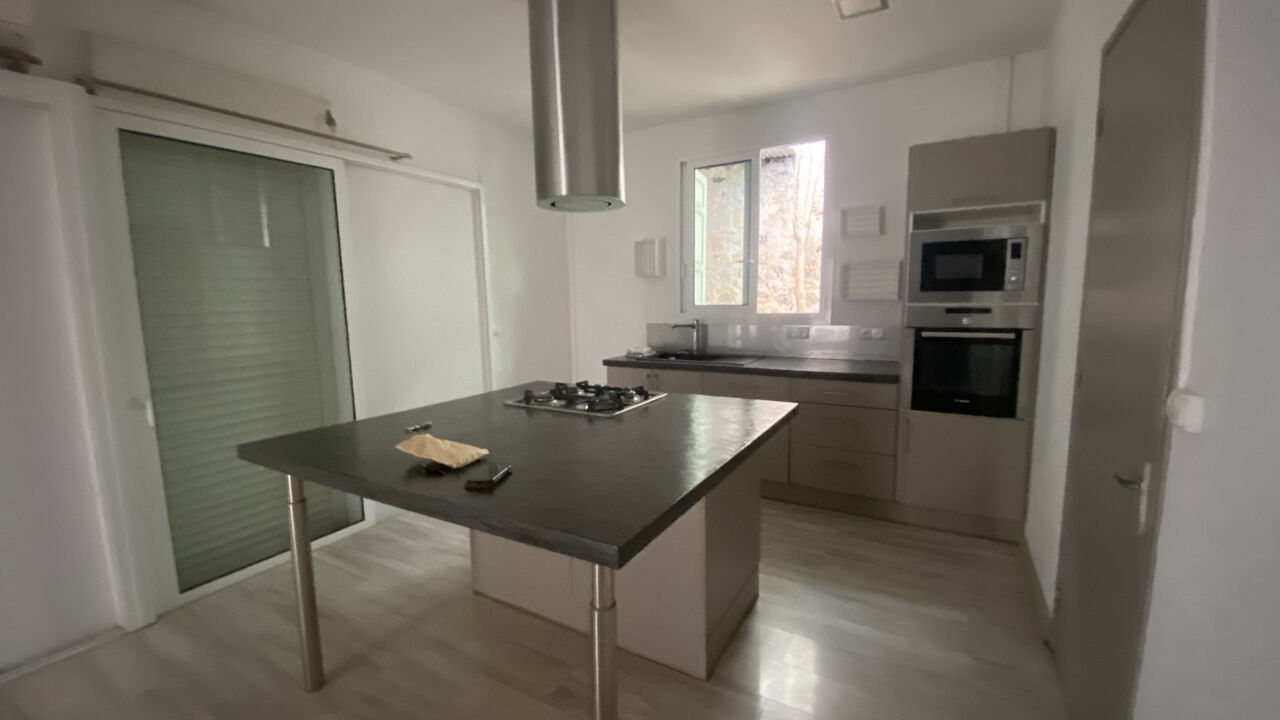 maison 4 pièces 98 m2 à louer à Saint-Pierre (97410)