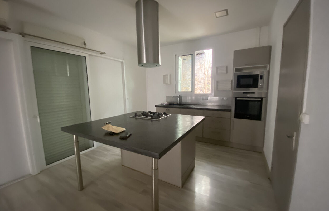 maison 4 pièces 98 m2 à louer à Saint-Pierre (97410)