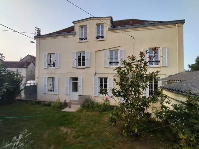 MAISON BOURGEOISE A SENS, CENTRE VILLE, 5 CHAMBRES, 229M2 TE — photo du bien