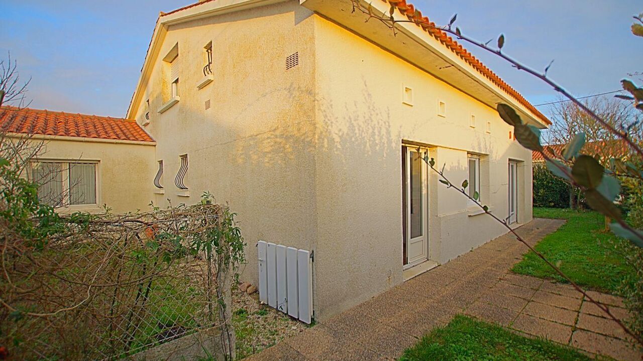 maison 6 pièces 140 m2 à vendre à Chateau-d'Olonne (85180)