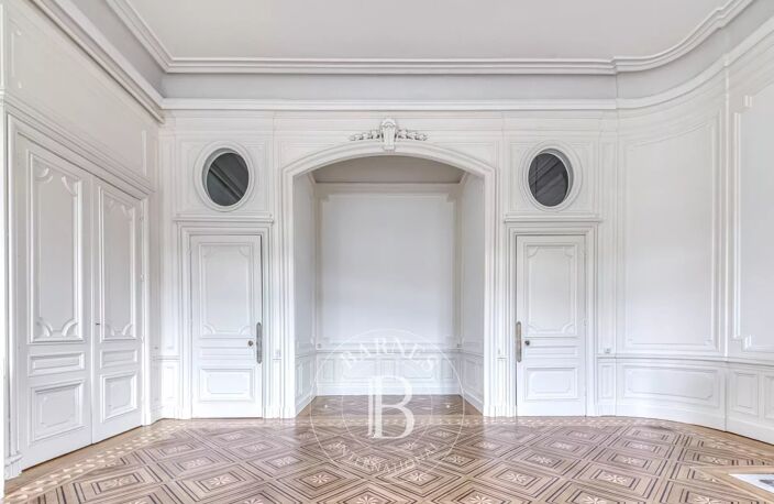 Lyon 2 - Ainay - Appartement bourgeois de 149,97 m² - 3 Chambres — photo 2