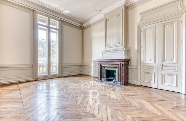 Lyon 2 - Ainay - Appartement bourgeois de 149,97 m² - 3 Chambres — photo 5