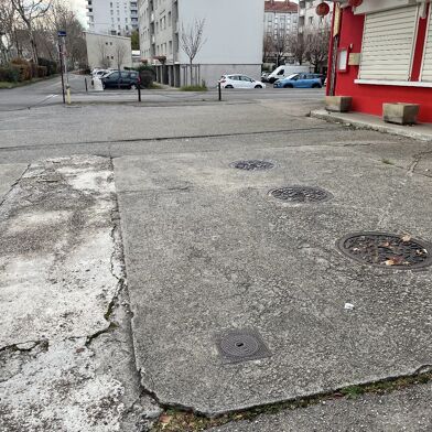 Commerce  901000 €