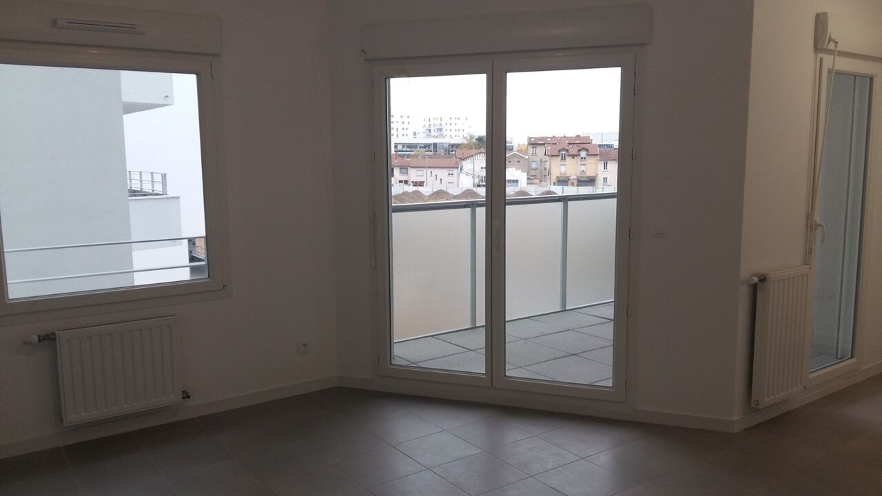 appartement 2 pièces 40 m2 à louer à Villeurbanne (69100)