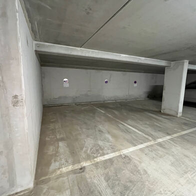 Parking 13 m²