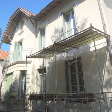 Maison 8 pièces 145 m²