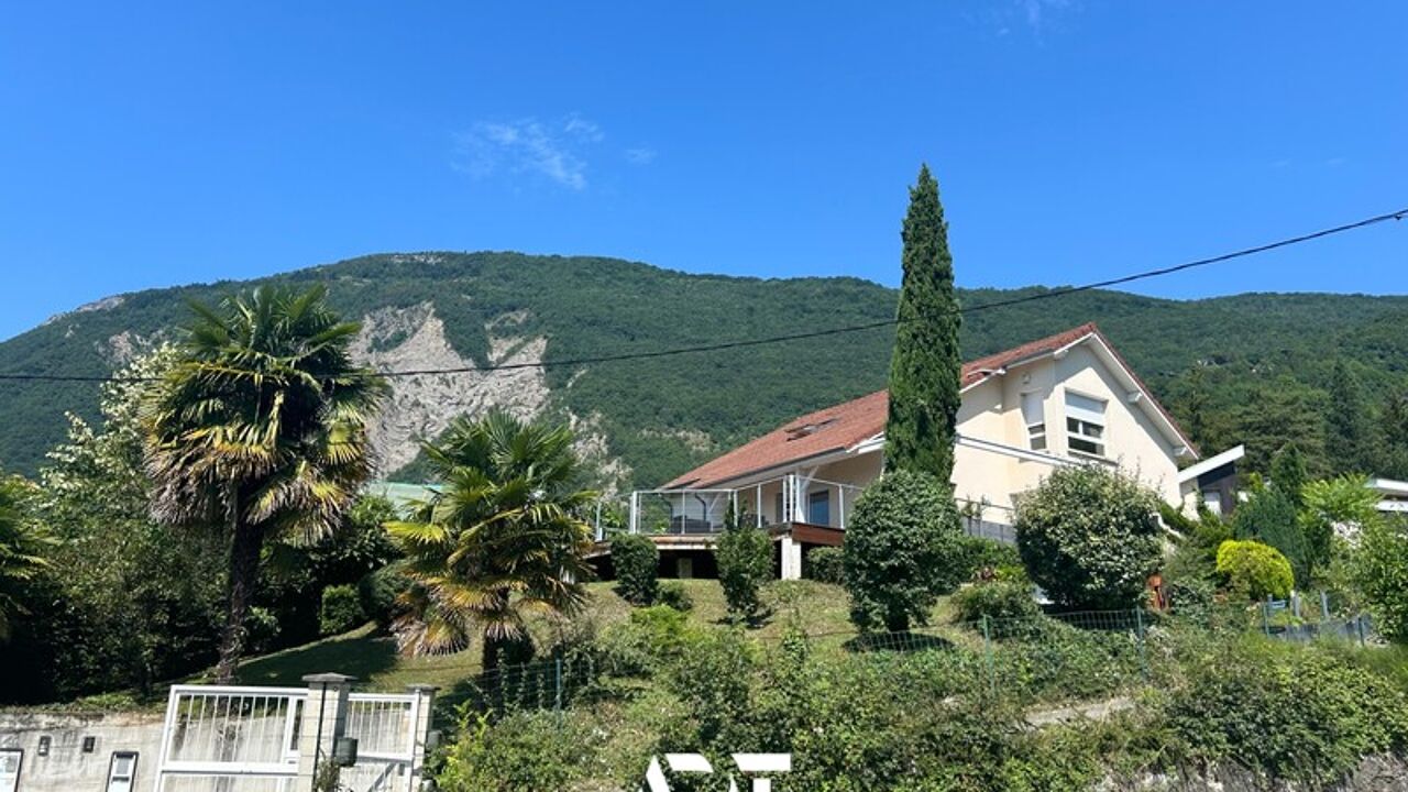 maison 7 pièces 180 m2 à vendre à Corenc (38700)