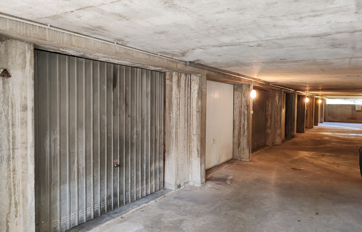 garage  pièces 20 m2 à vendre à Montélimar (26200)