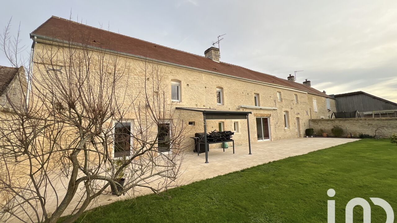 maison 8 pièces 236 m2 à vendre à Ernes (14270)