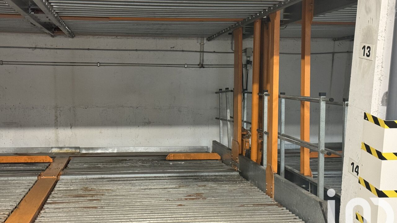 garage  pièces 15 m2 à vendre à Paris 17 (75017)