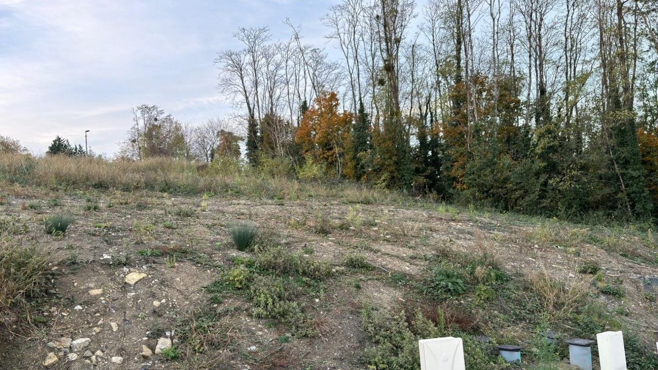 terrain  pièces 584 m2 à vendre à Lons-le-Saunier (39000)