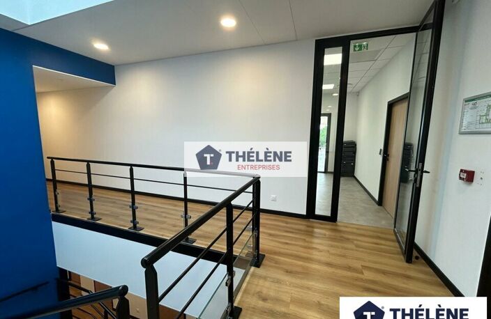BUREAUX à LOUER — photo 4
