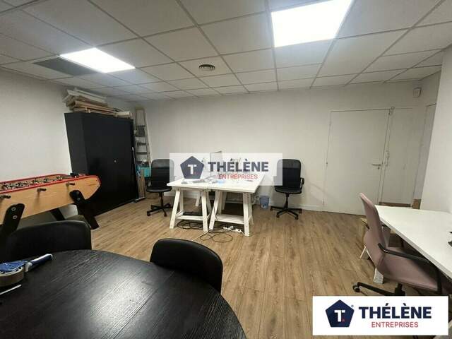 BUREAUX à VENDRE — photo du bien