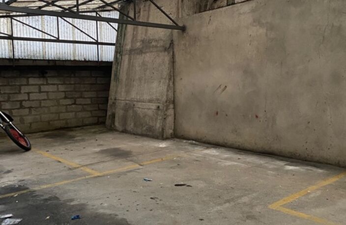 Garage — photo 2