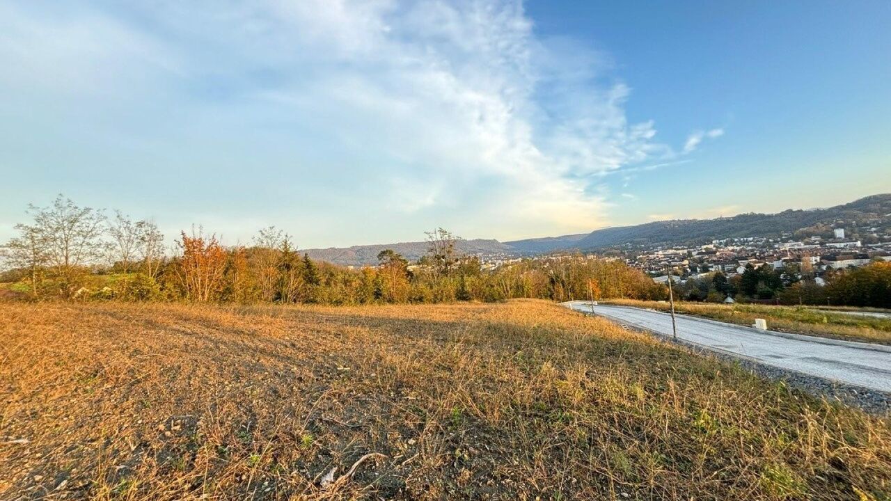 terrain  pièces 1037 m2 à vendre à Lons-le-Saunier (39000)