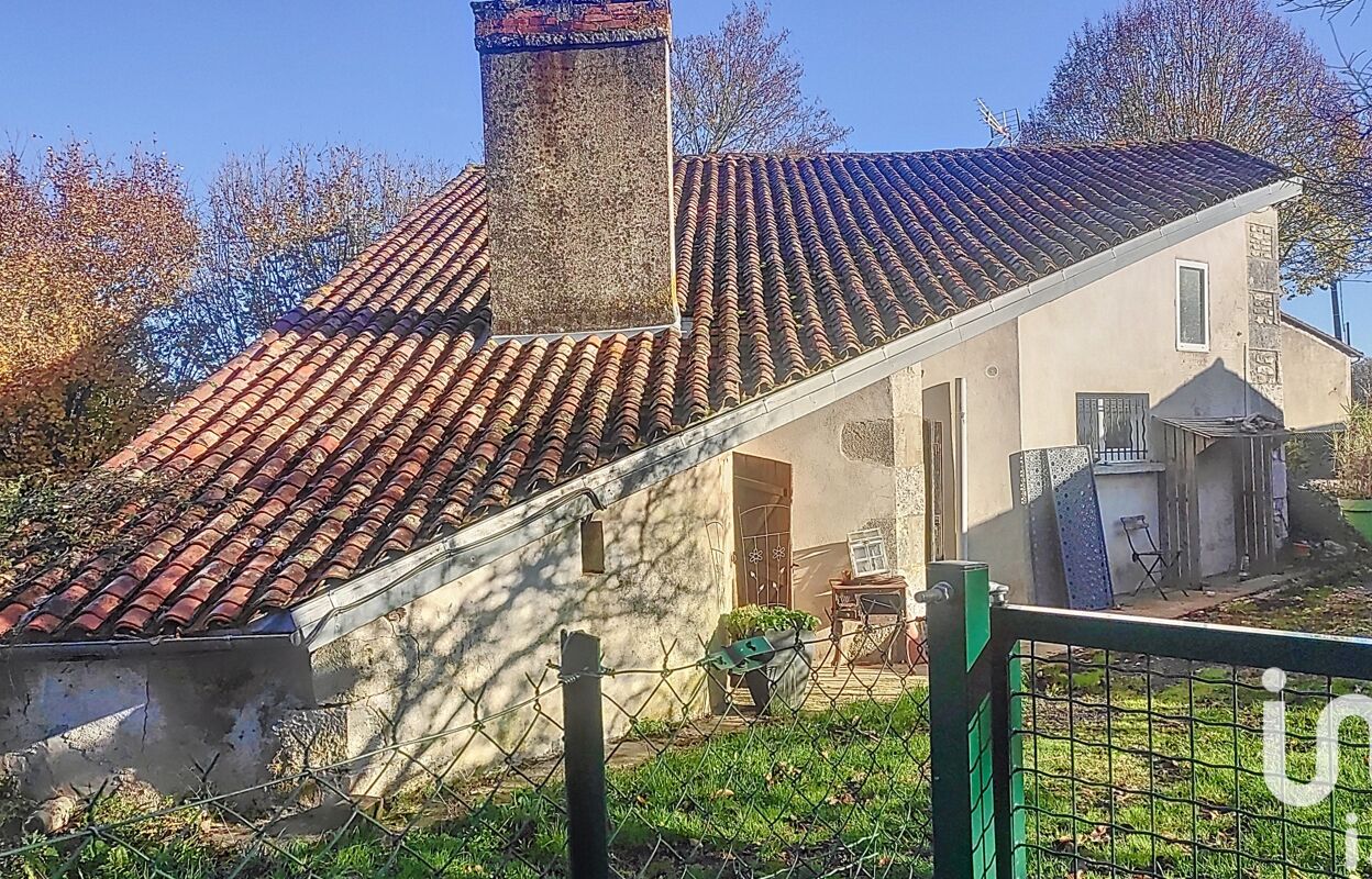 maison 4 pièces 115 m2 à vendre à Usson-du-Poitou (86350)