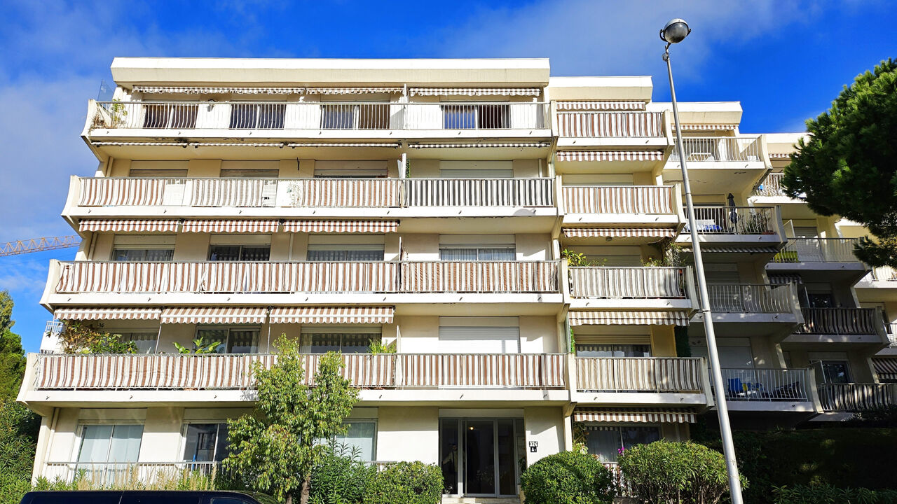 appartement 3 pièces 70 m2 à vendre à Saint-Laurent-du-Var (06700)